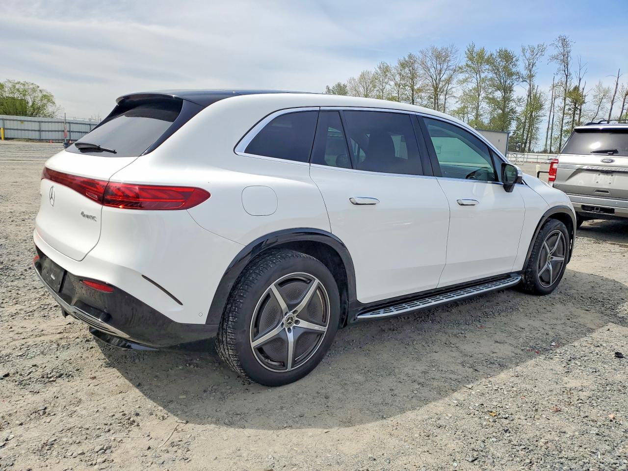 Mercedes-Benz Eqs Suv 580 4Matic 2023 2