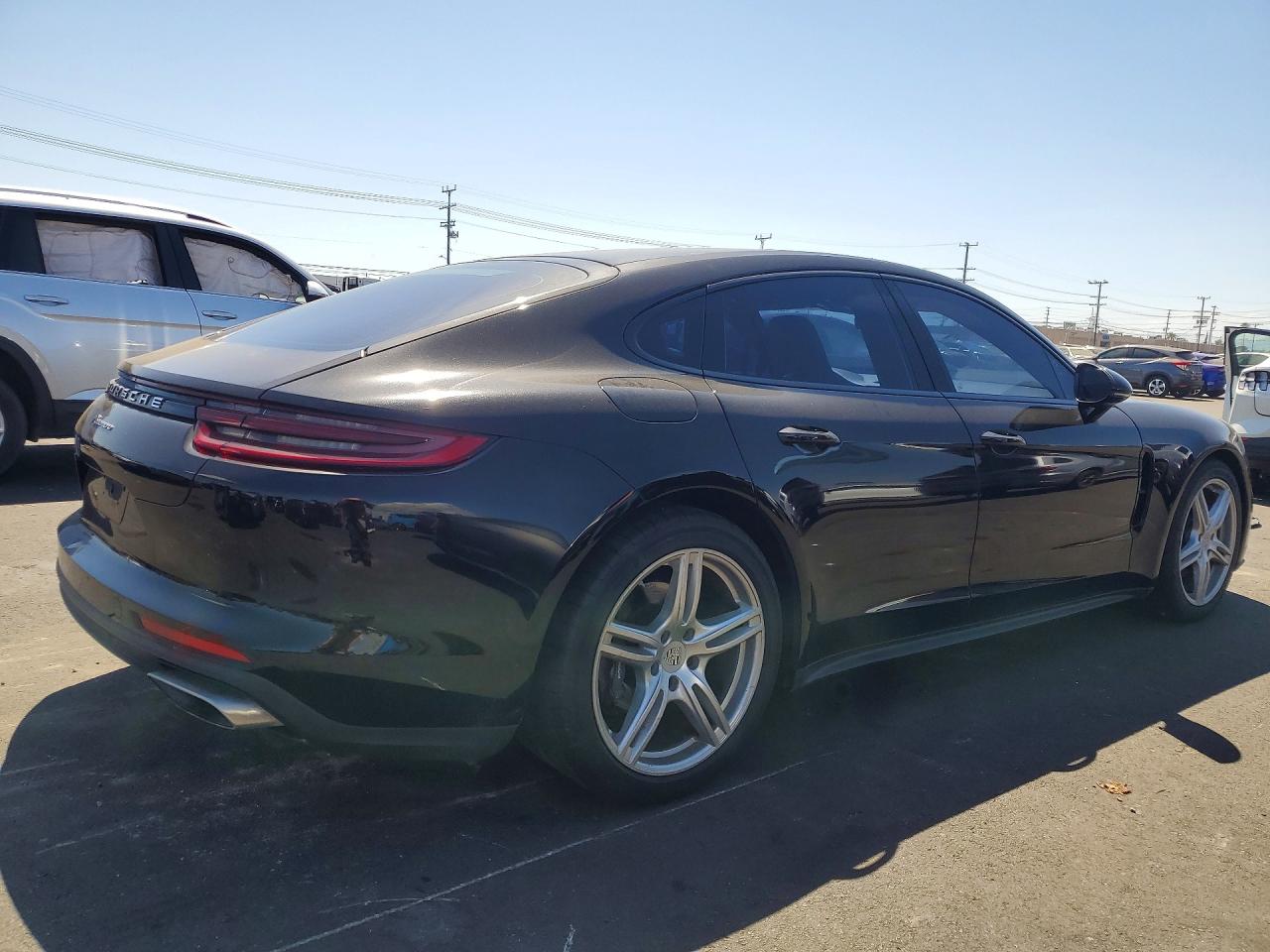 Porsche Panamera 4 2018 2