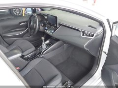 Toyota Corolla SE 2022 9