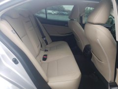 Lexus IS300 AWD 2019 10