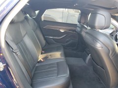 Audi A8L 2021 9