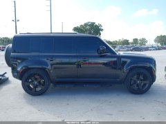 Land Rover Defender 110 X-Dynamic SE 2025 3