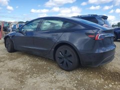 Tesla Model 3 2025 5