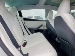 Tesla Model 3 2025 8