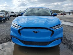 Ford Mustang Mach-E 2022 1