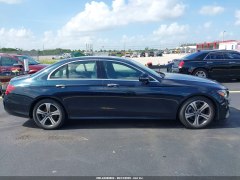 Mercedes-Benz E300 Luxury 2018 3
