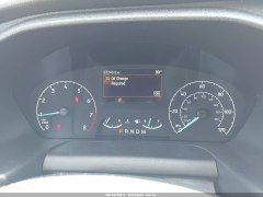 Ford Transit 350 Wagon XL 2022 9