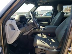 Land Rover Defender 110 S 2024 6