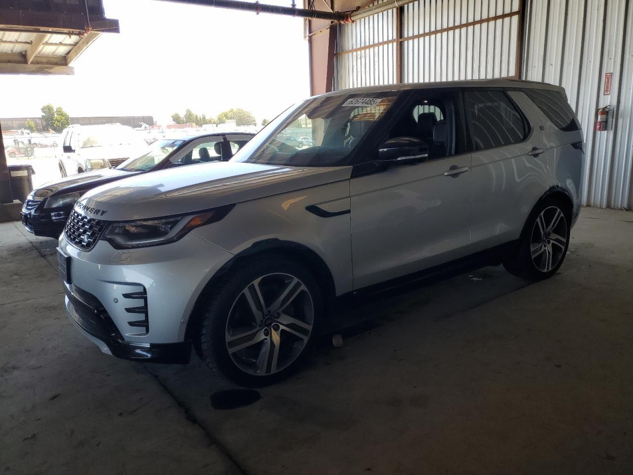 Land Rover Discovery R-Dynamic HSE 2021 0 Land Rover Discovery R-Dynamic HSE 2021 0