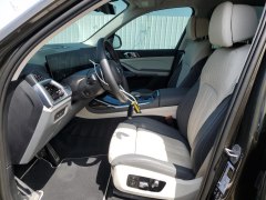 BMW X7 XDrive M60i 2025 6