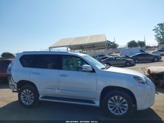 Lexus GX460 2019 3