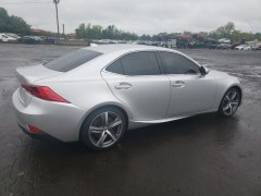 Lexus IS300 AWD 2019 3