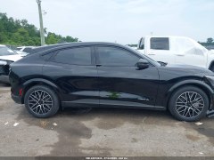 Ford Mustang Mach-E Premium 2025 3