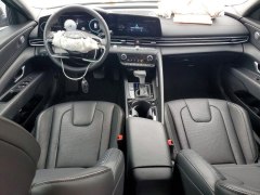 Hyundai Elantra Limited 2025 9