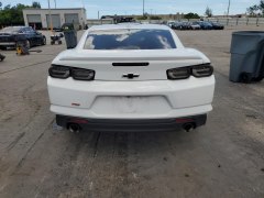 Chevrolet Camaro 2LT 2024 4
