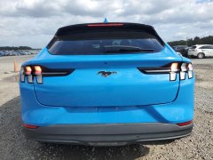 Ford Mustang Mach-E 2022 4