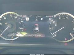 Land Rover Defender 110 X-Dynamic SE 2023 8