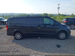 Mercedes-Benz Metris 2021 3