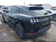 Ford Mustang Mach-E Premium 2025 6
