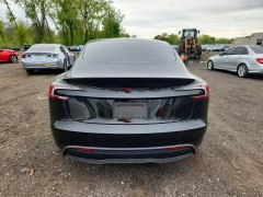Tesla Model 3 2025 4