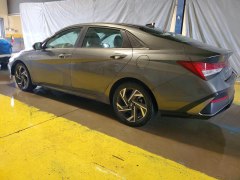 Hyundai Elantra SEL 2025 5