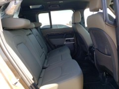 Land Rover Defender 110 S 2024 10