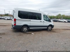 Ford Transit 150 Wagon XL 2017 3