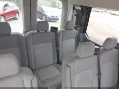 Ford Transit 150 Wagon XL 2017 9