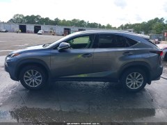 Lexus NX300 2021 7