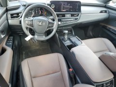 Lexus ES350 2022 8