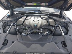 BMW 750i XDrive 2022 12