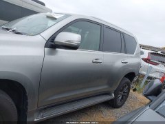 Lexus GX460 2020 6