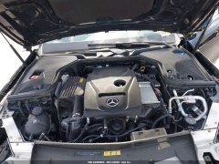 Mercedes-Benz E300 Luxury 2018 13