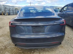 Tesla Model 3 2025 4