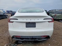 Tesla Model 3 2025 4