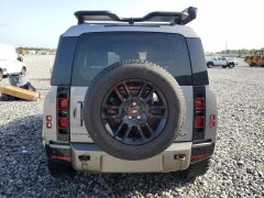 Land Rover Defender 90 X-Dynamic S 2021 4