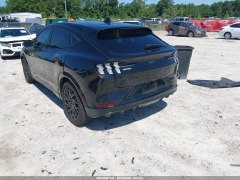 Ford Mustang Mach-E GT 2023 3