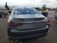 Lexus ES350 2019 4