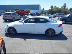 Lexus IS300 F Sport 2018 7