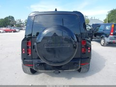 Land Rover Defender 110 X-Dynamic SE 2025 5