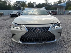 Lexus ES350 2022 1