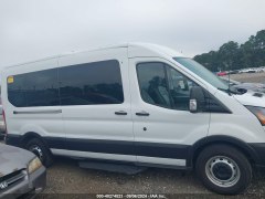 Ford Transit 350 Wagon XL 2019 3