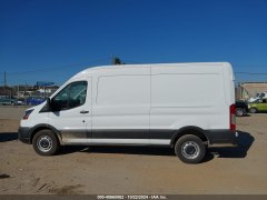 Ford Transit 250 Van 2023 13