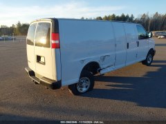 Chevrolet Express Work Van 2022 3