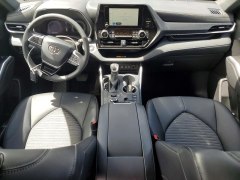 Toyota Highlander XSE 2025 8