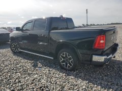 Dodge RAM 1500 Laramie 2025 5