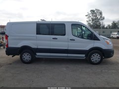 Ford Transit 250 2021 3
