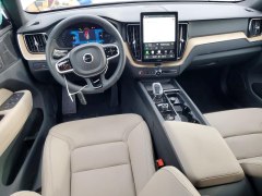 Volvo XC60 Plus 2026 8