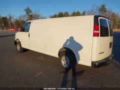Chevrolet Express Work Van 2022 5