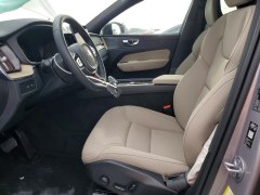 Volvo XC60 Plus 2026 6